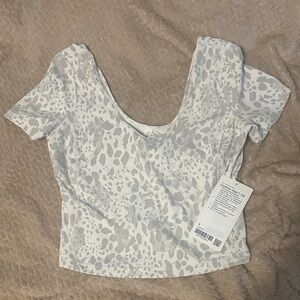 lululemon athletica White and Gray Patterned Crop Top